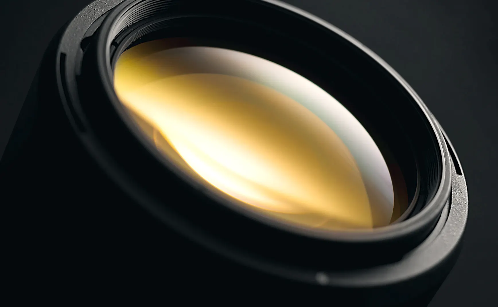 Optiland技术综述：功能、局限性及其在先进眼科镜片设计中的应用评估