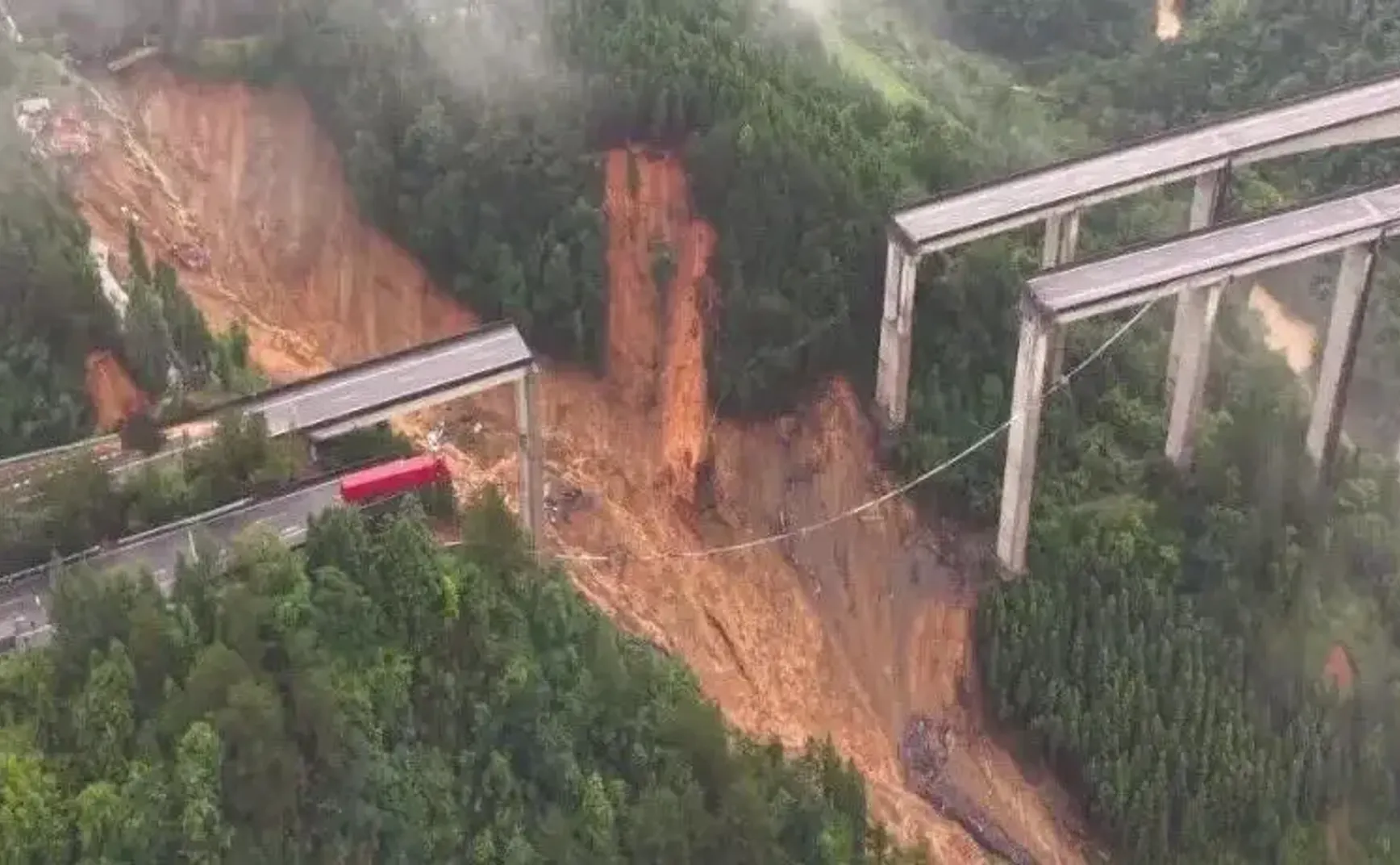 今年以来，中国已经垮塌了3座特大桥