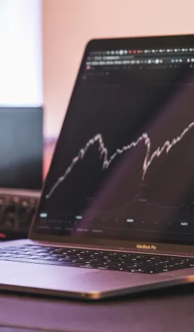 财经黑话解码：股票分析的工程学原理