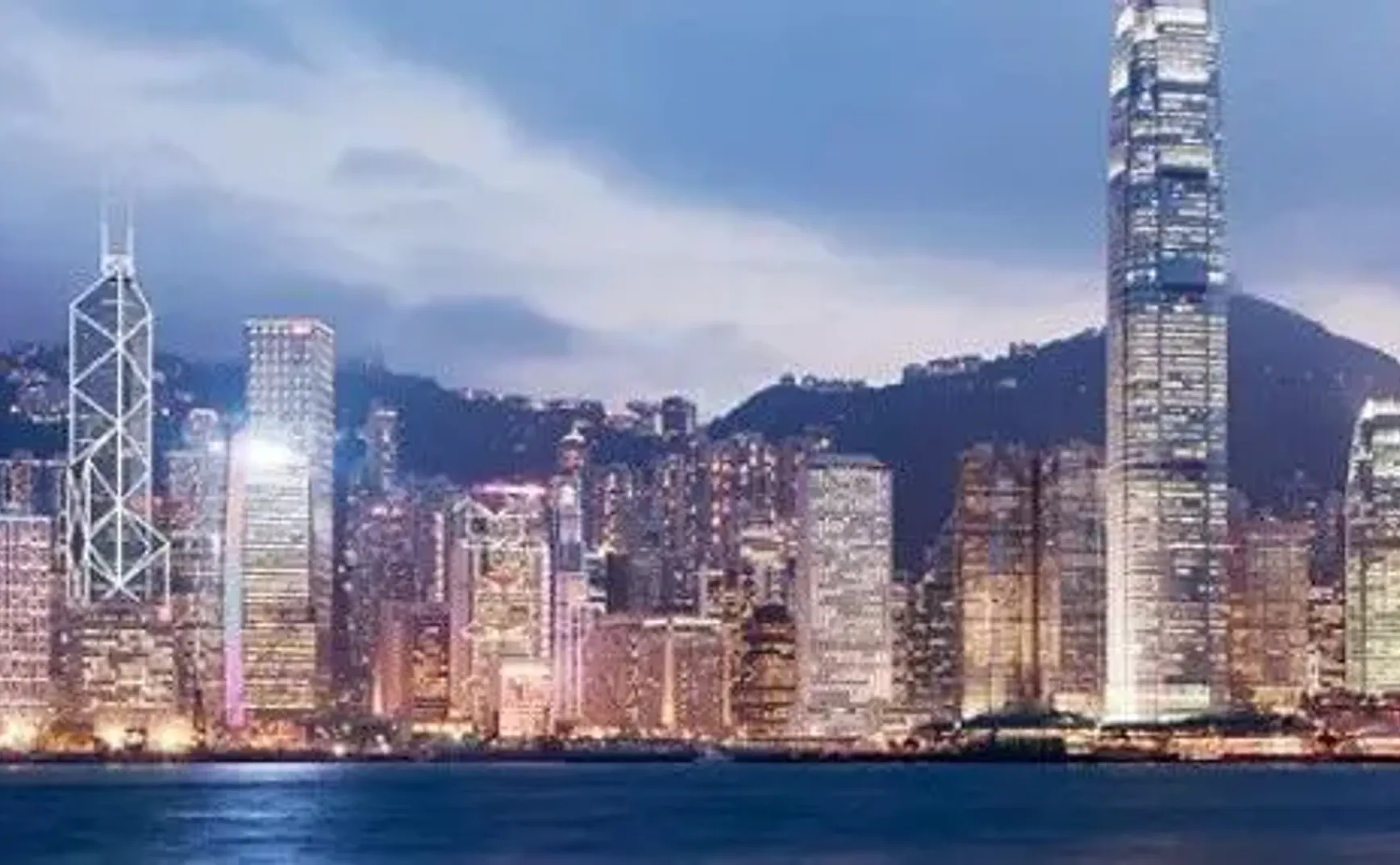 香港缺钱了！别急着幸灾乐祸，这事儿对谁都不好……