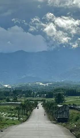 【26】雨季，在腾冲｜曲率飞船newsletter