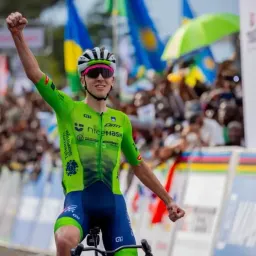 #003 艾菲，ITT你可以叫我查子，但是在这我是查爷。