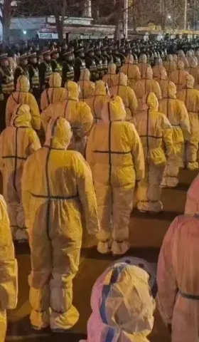 西安双重疫情的辟谣与反辟谣，草莓可不能想吃就吃