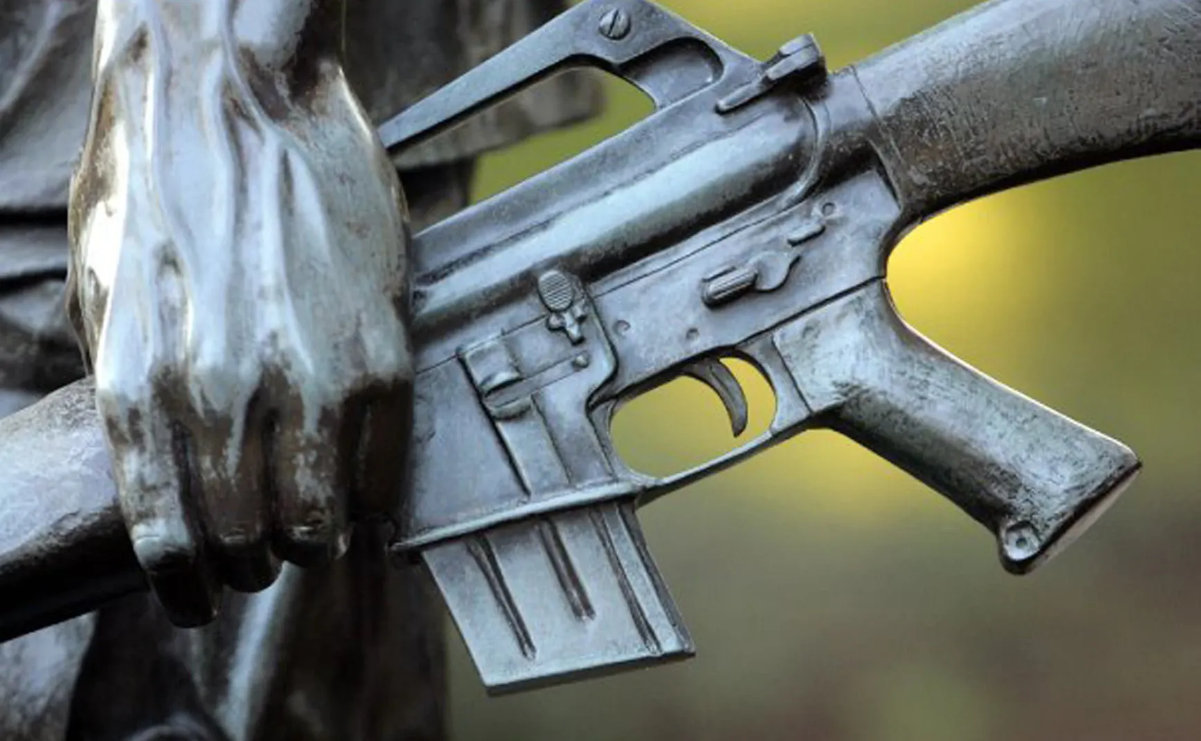 第二篇：武力作为结构条件：枪杆子里出政权的真实含义