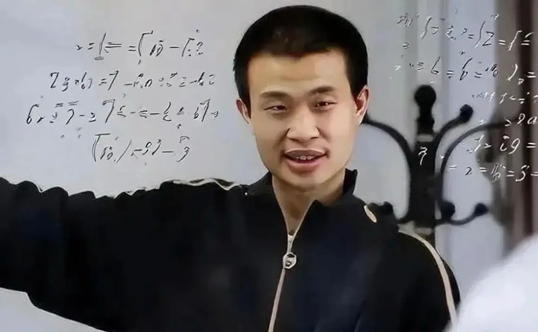 恳请北大关心干预韦东奕的健康状况，刻不容缓！