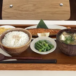 【31】像雇佣别人照护自己那样,自己照护自己的决心|曲率飞船newsletter