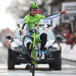 #011 翘头骑行破世界纪录