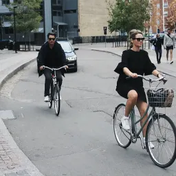 姗姗来迟的学骑自行车