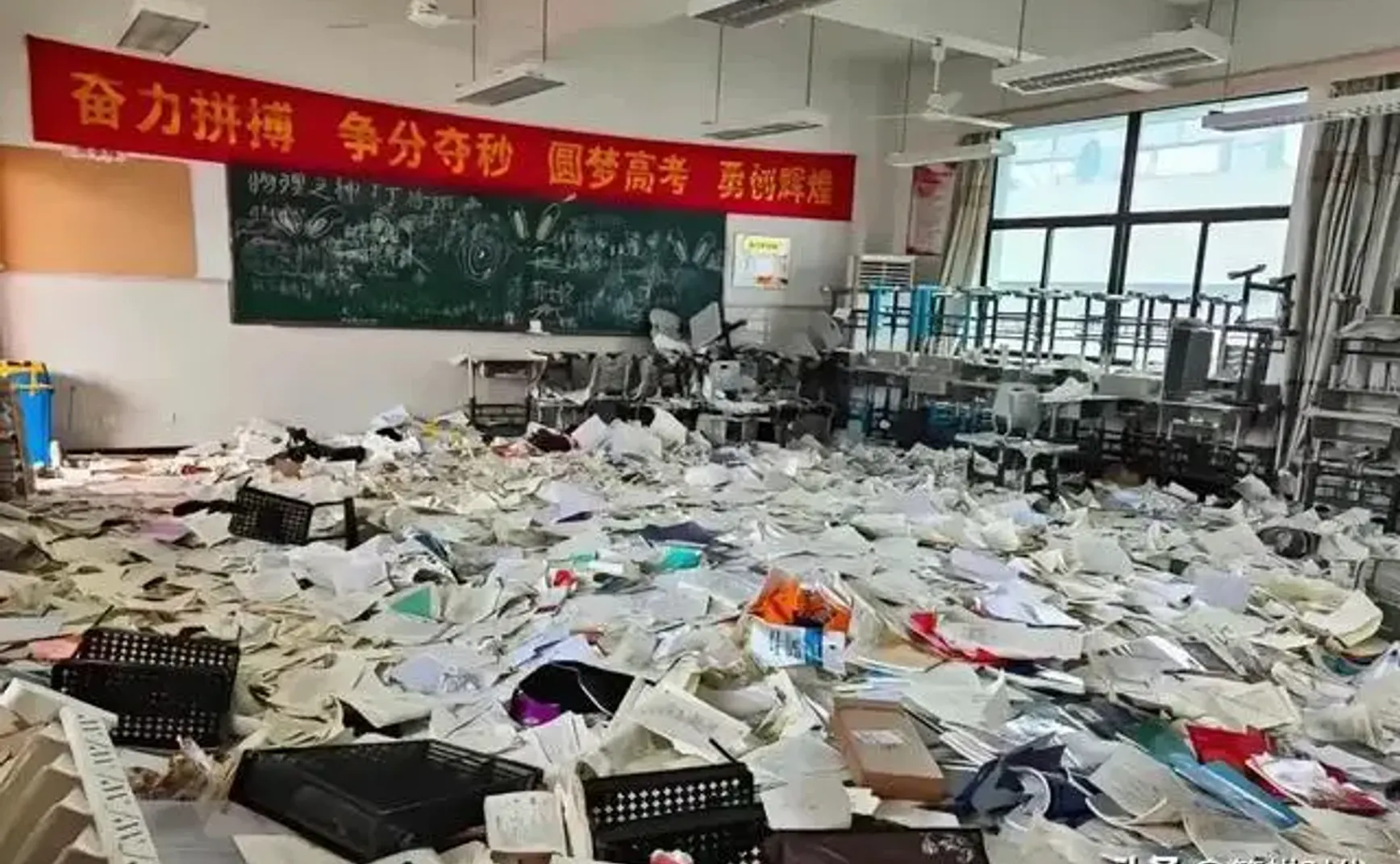 读书、缠足与额叶切除术