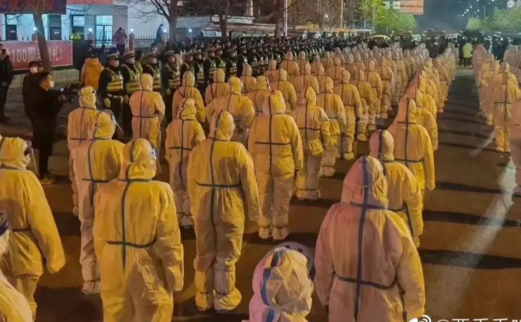 西安双重疫情的辟谣与反辟谣，草莓可不能想吃就吃