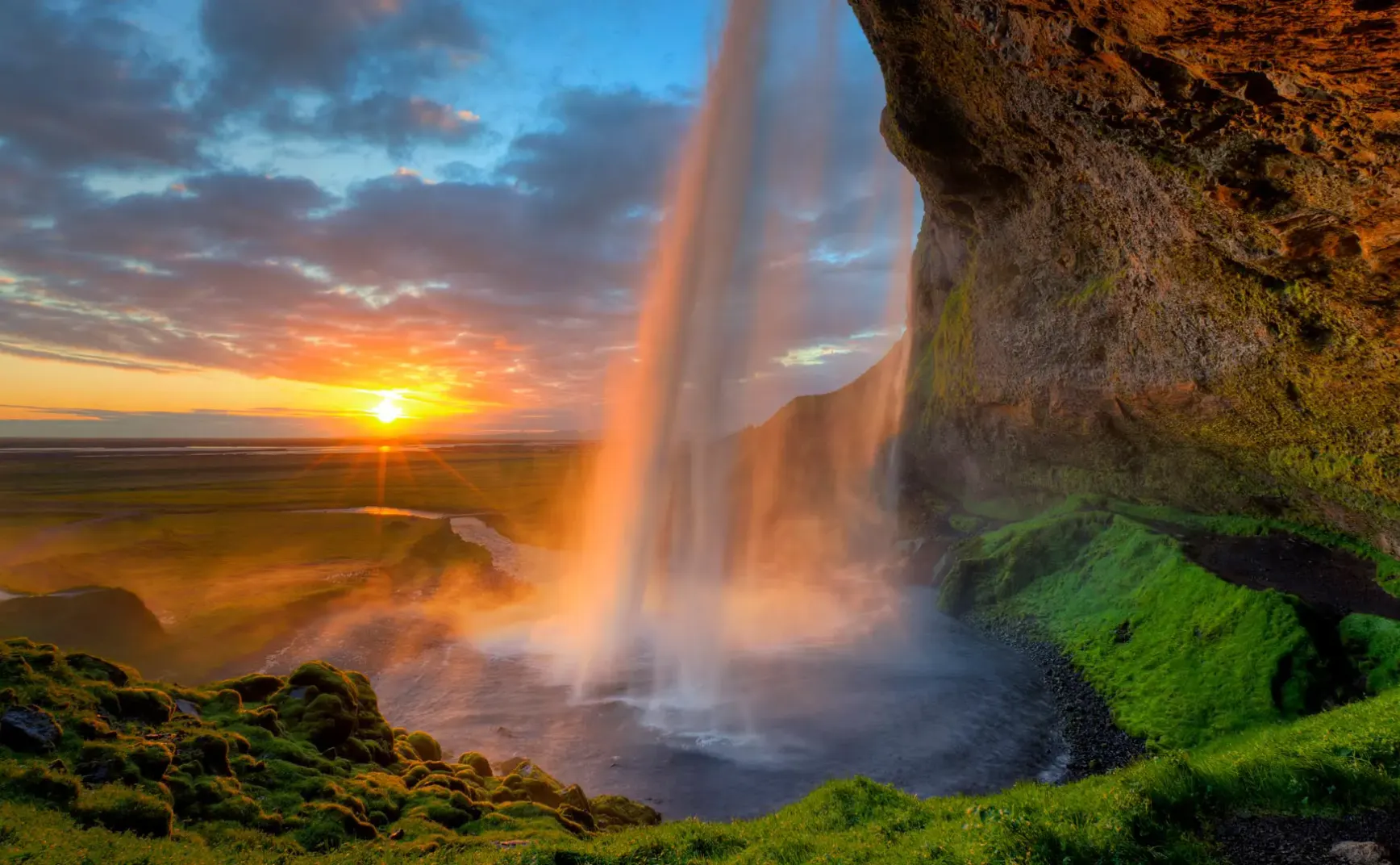 7月18日 | 鲁山天价雕塑案再通报，多地民生事件引关注