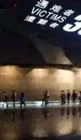 你在纪念馆里看到的是什么？想的是什么？