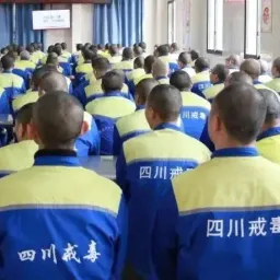 封存吸毒记录不是最好的解决方案，却是最简单的办法