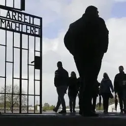 数数德国“彻底反思了战争罪恶”的神话