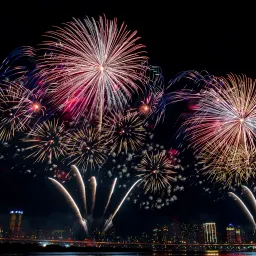 【解讀美股情緒】不曾寧靜的夜，不到天亮不該疲憊 - 20251224