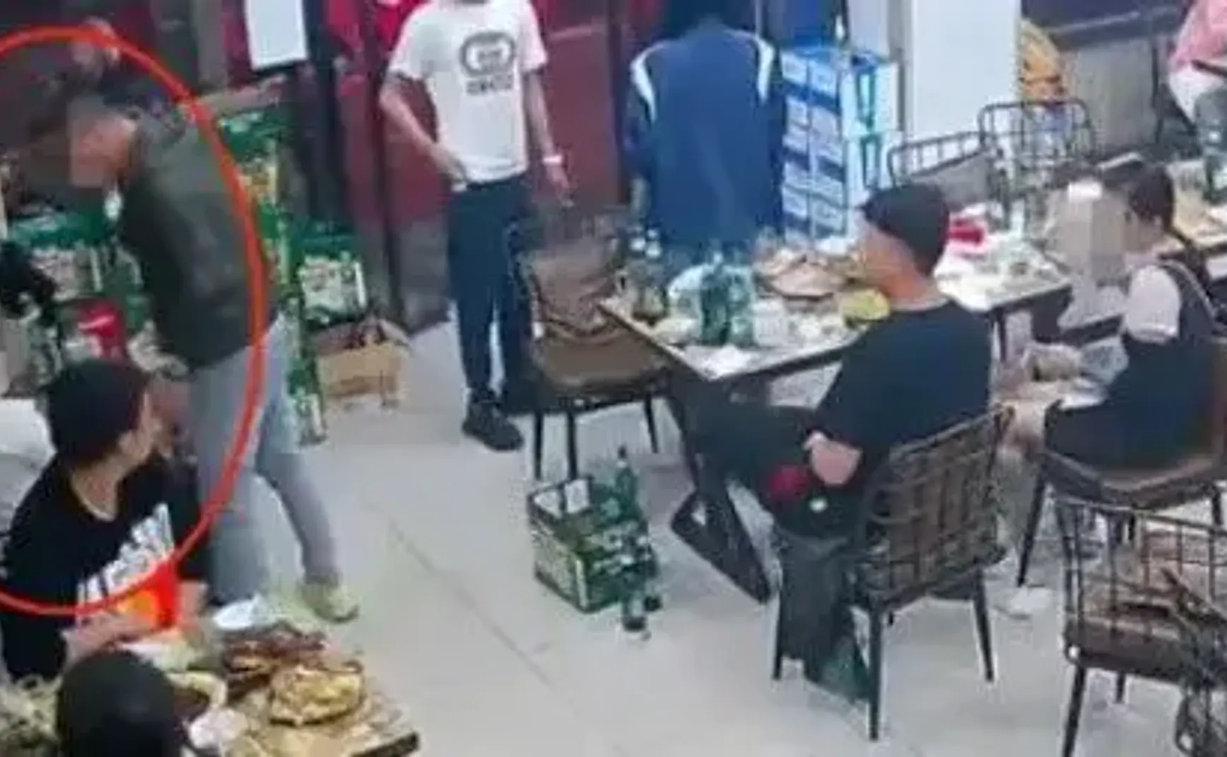 讨论唐山围殴女性案，这些观点万万要不得