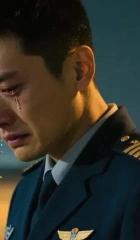 别把飞行员搞得那么神秘敏感，旅客安全才更有保障