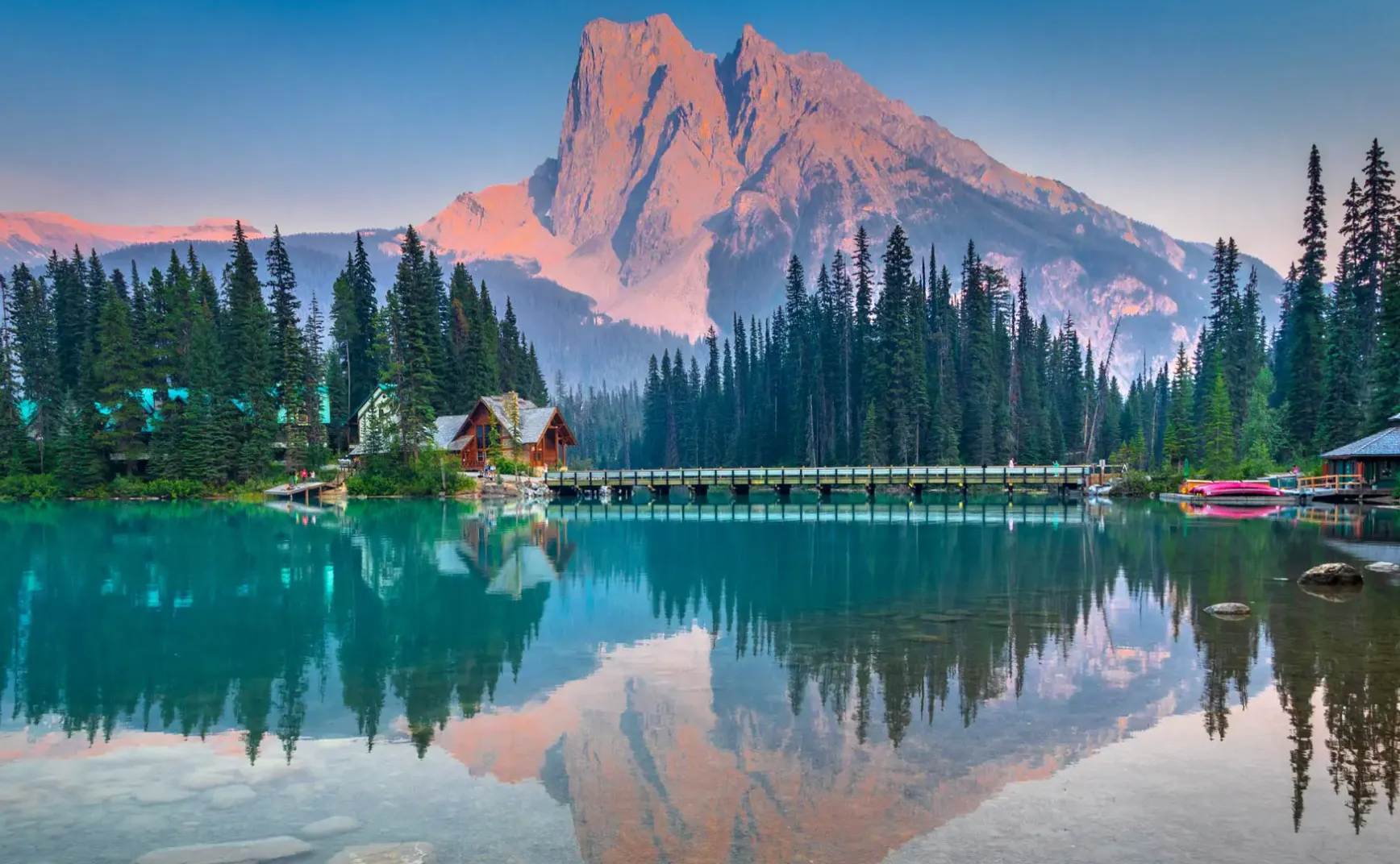 7月19日 | 今日看点：高官落马文学奖空缺，聚焦AI发展与经贸安全