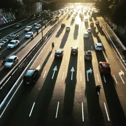 程序员复活手册第八章:单线程的堵车与多线程的狂欢(以及地狱)