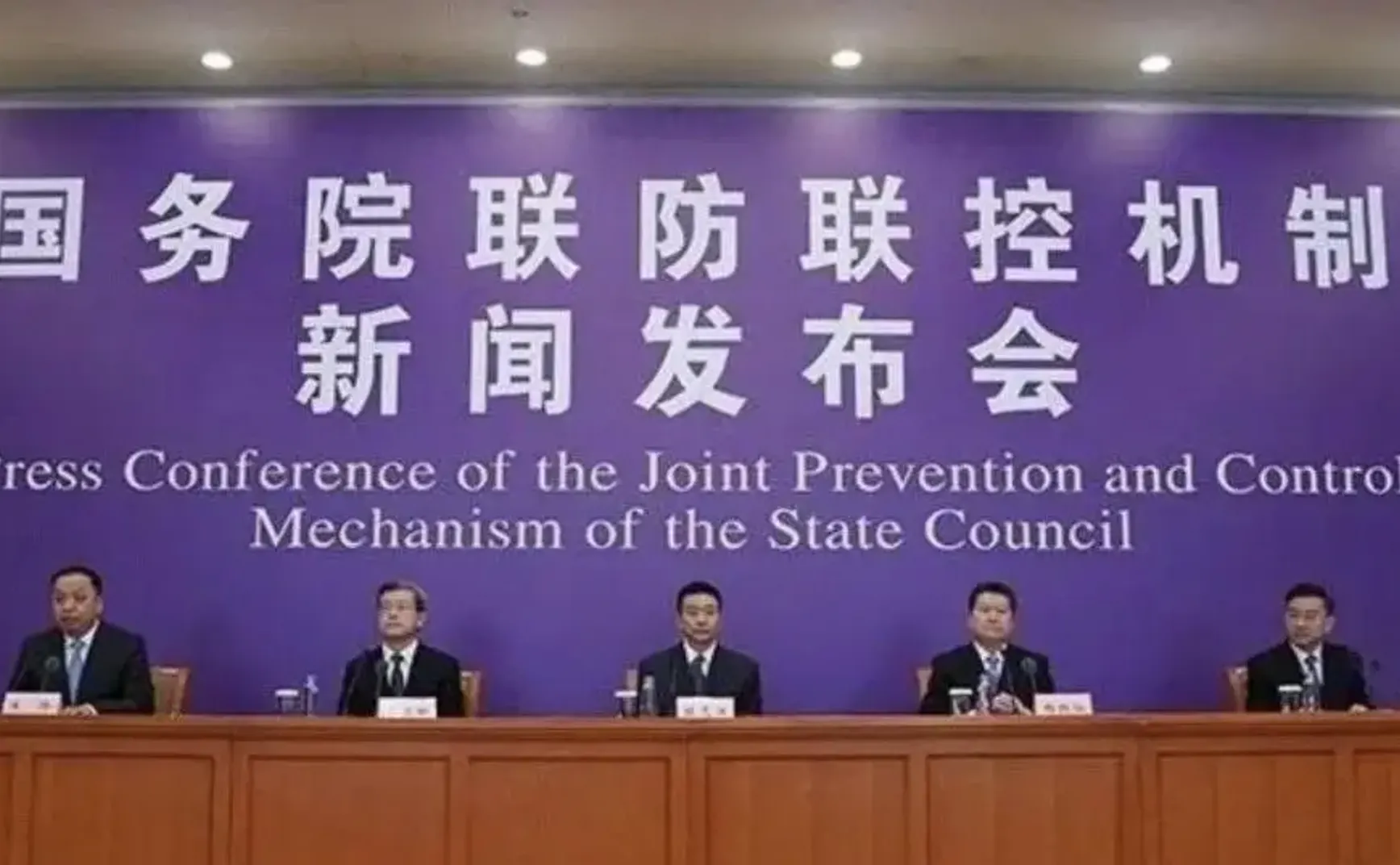 如果再做回记者，我有10个疫情防控问题想敞开来问
