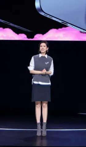 表演技巧浸透生活，登台唱戏却如芒在背