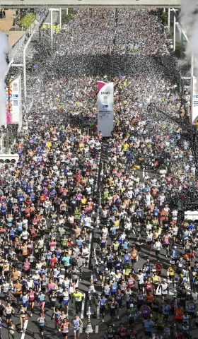 Strava 11万跑者数据揭秘！《运动医学》重磅研究，告诉你马拉松PB的真相！