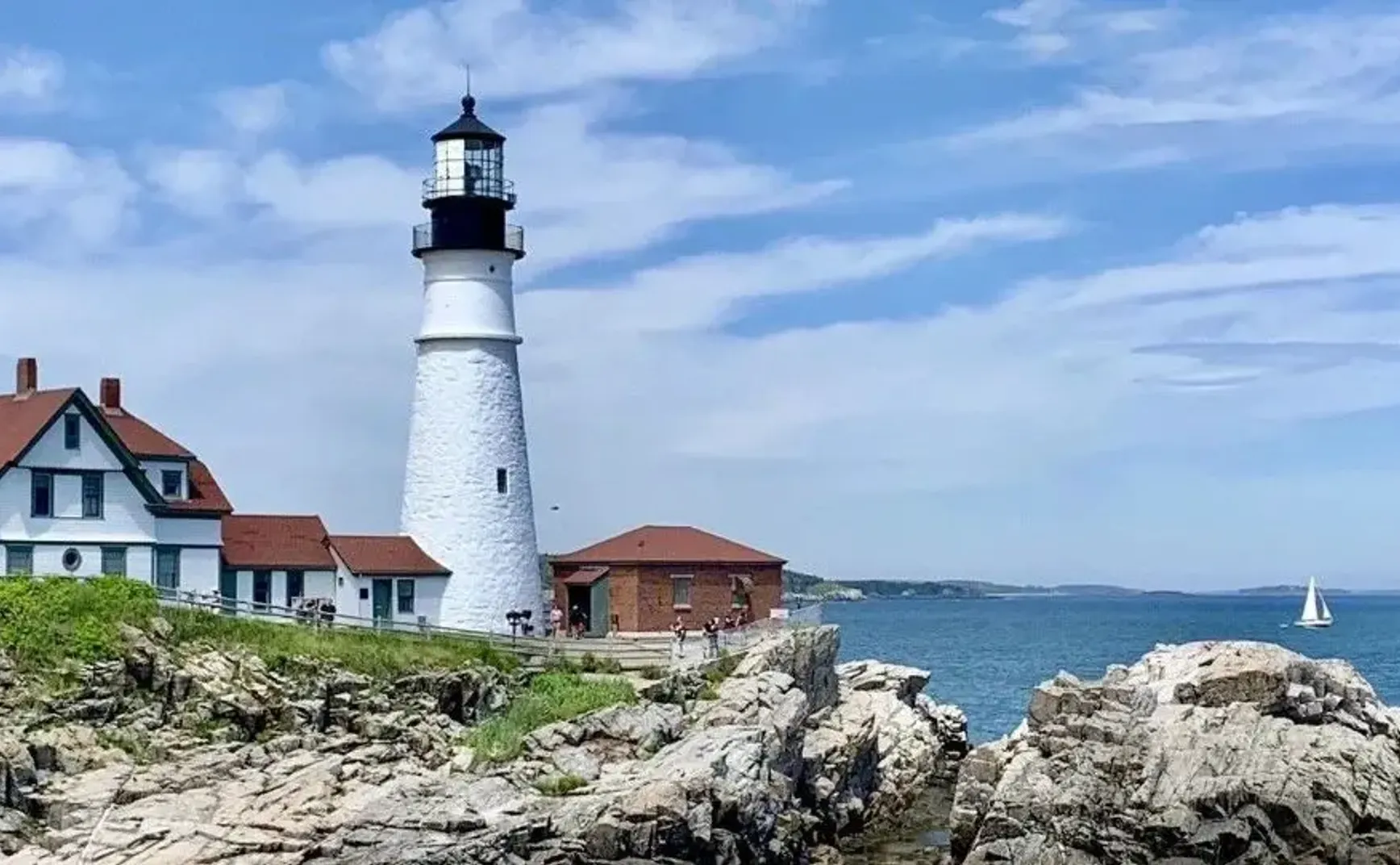 在世界尽头，遇见心中的灯塔