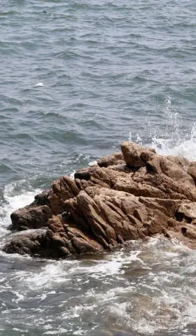 # 02 粗糙也是一种质感