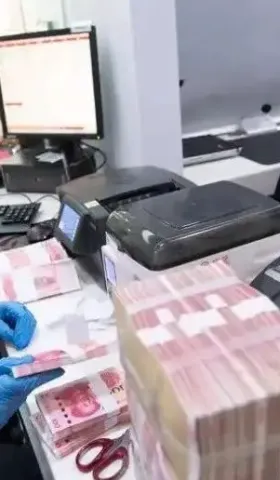 存钱取款的事情，怎么就走到了这一步呢？